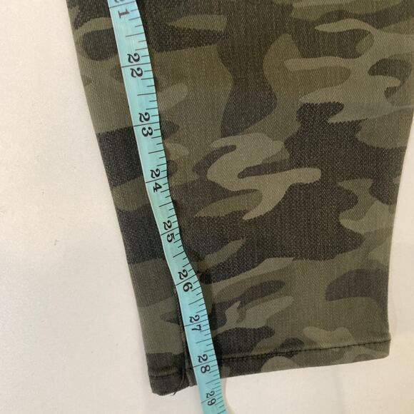 Good American Camouflage Skinny Jeans - Picture 11 of 15